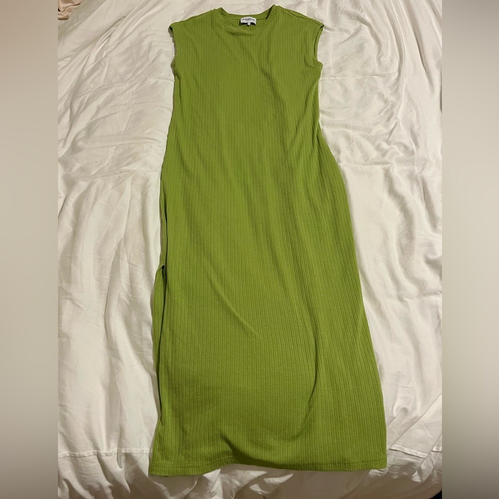 FRNCH Green Sleeveless Sheath Midi Dress